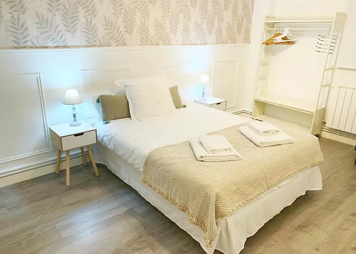 Parola דירה קומיאס