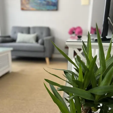 Parola 아파트 코밀라스